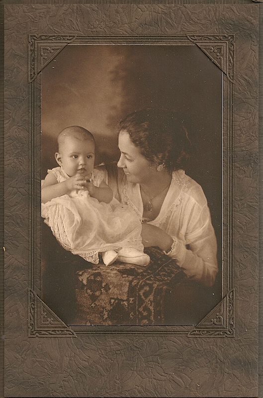 Katharine and Heda Gebhardt.jpg